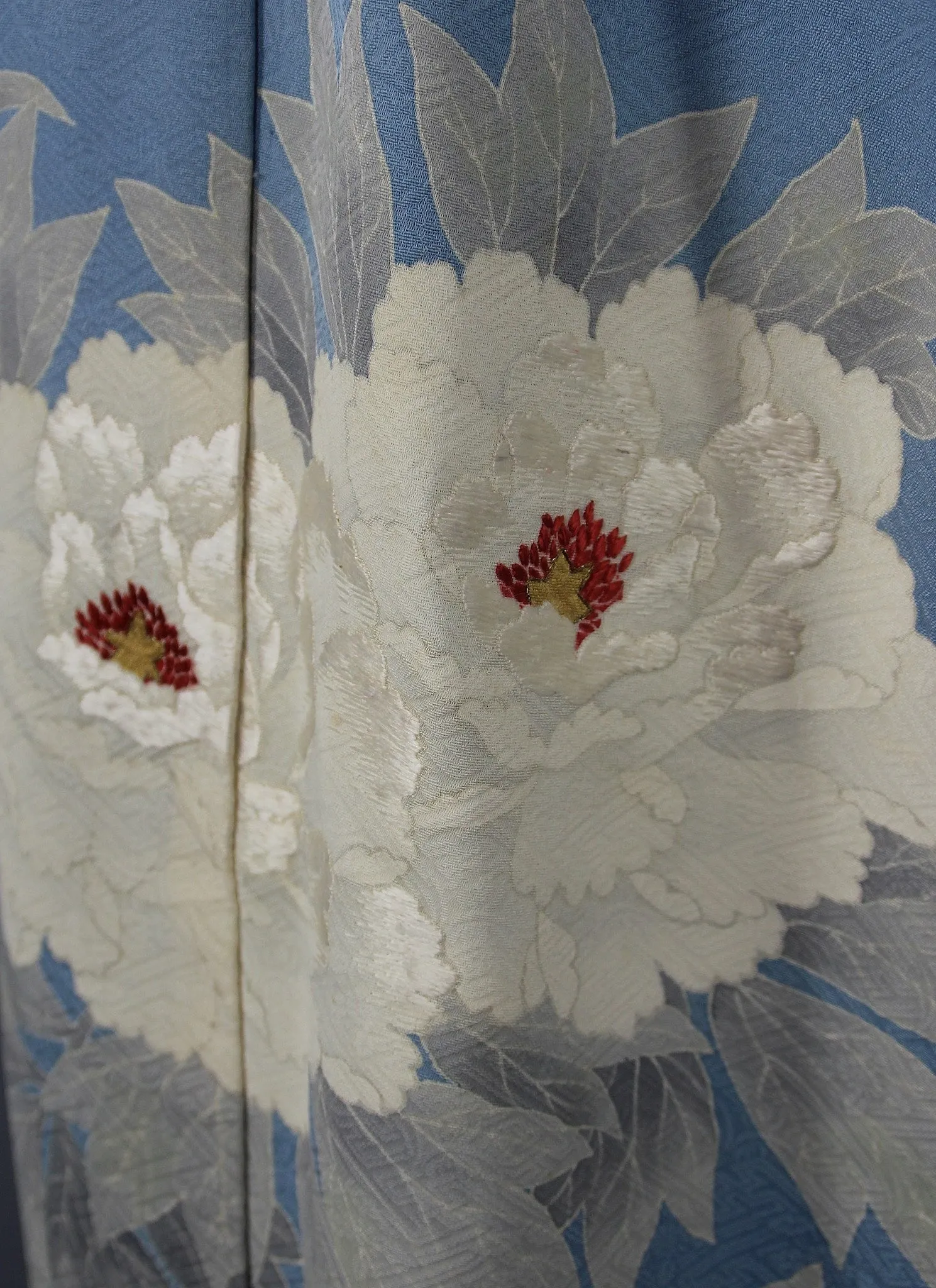 1950s Vintage Silk Kimono Robe / Sky Blue Embroidered Floral