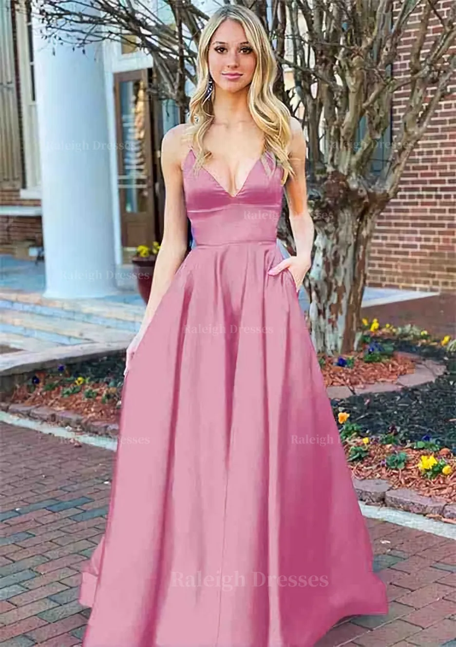 A-line V Neck Sleeveless Charmeuse Long/Floor-Length Prom Dress With Pockets