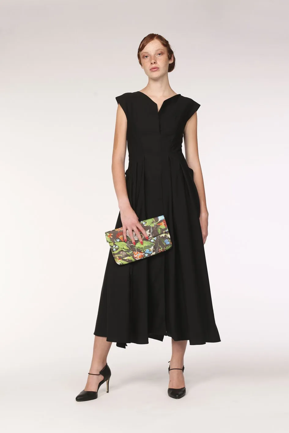 Back Neck Pleats Silk Dress / Black