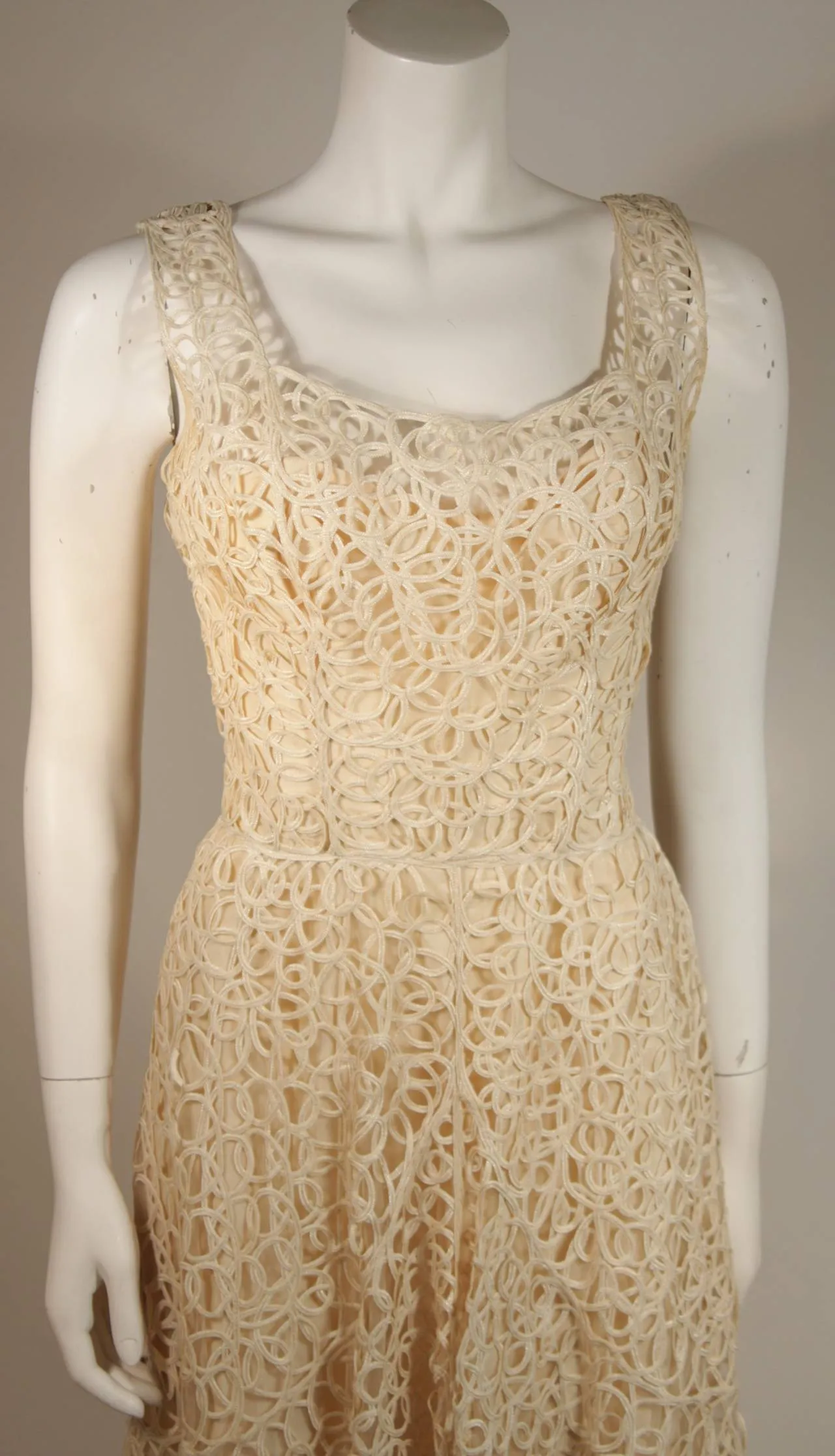 CEIL CHAPMAN Cream Lattice Work Lace Cocktail Dress Size Small