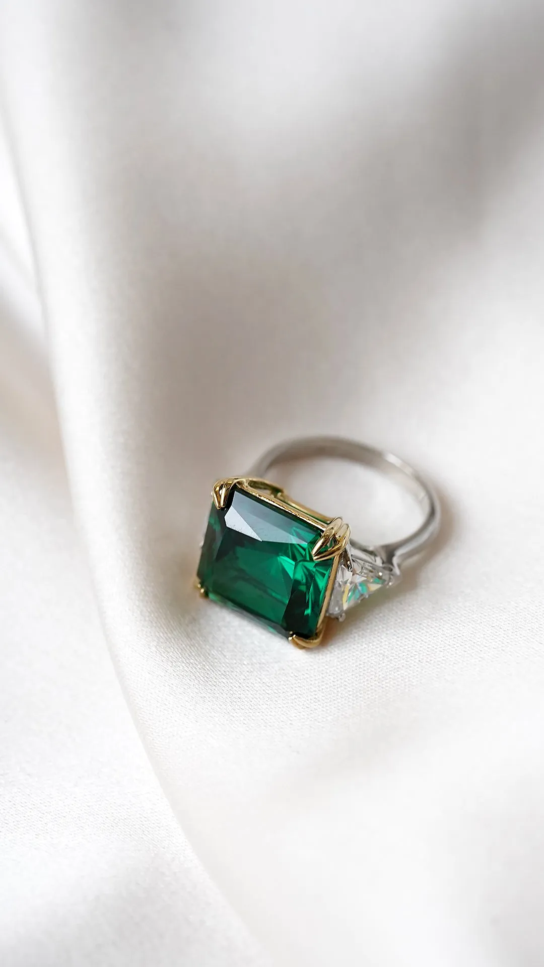 Jessica Emerald Princess Ring