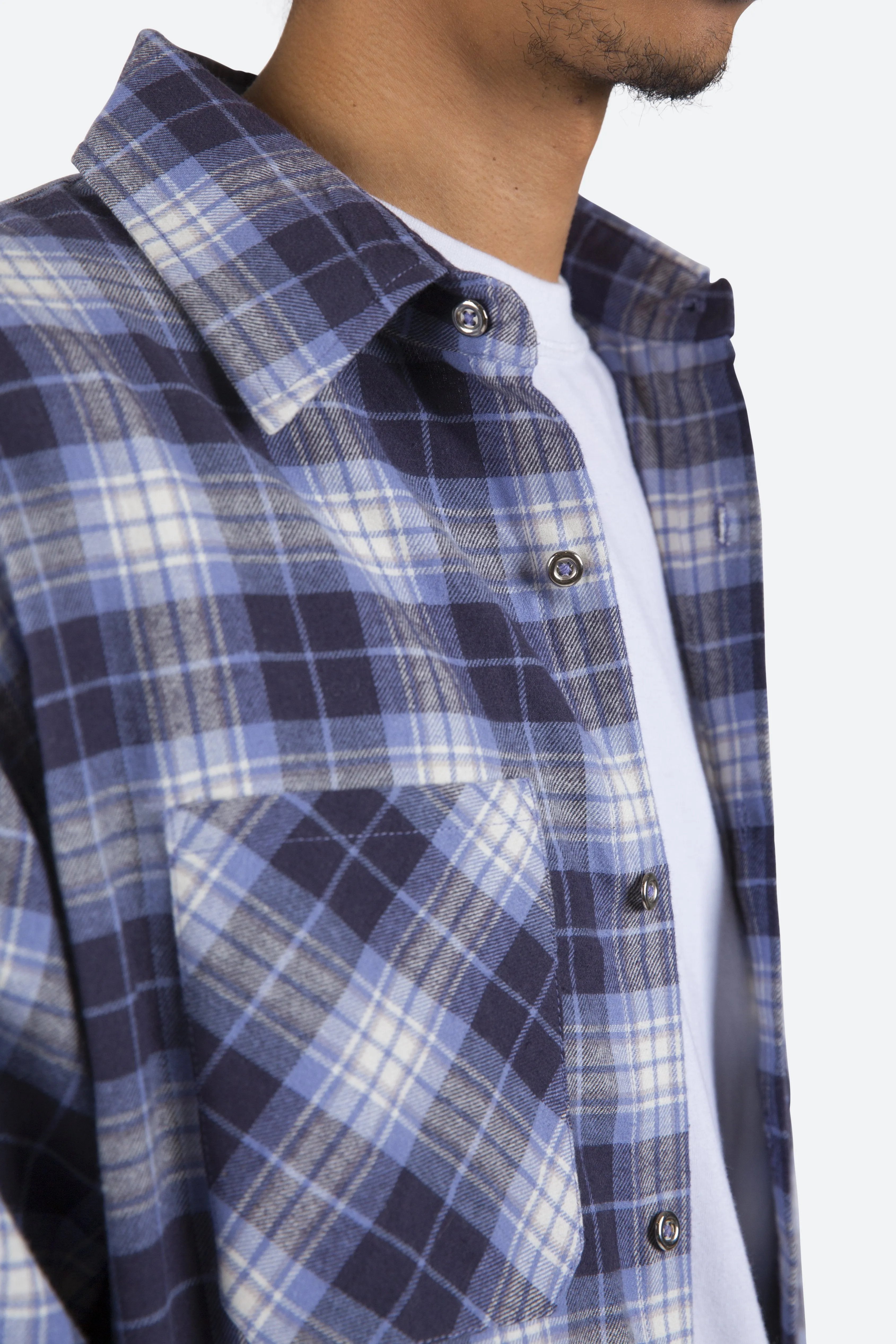 Metal Button Flannel - Blue/White