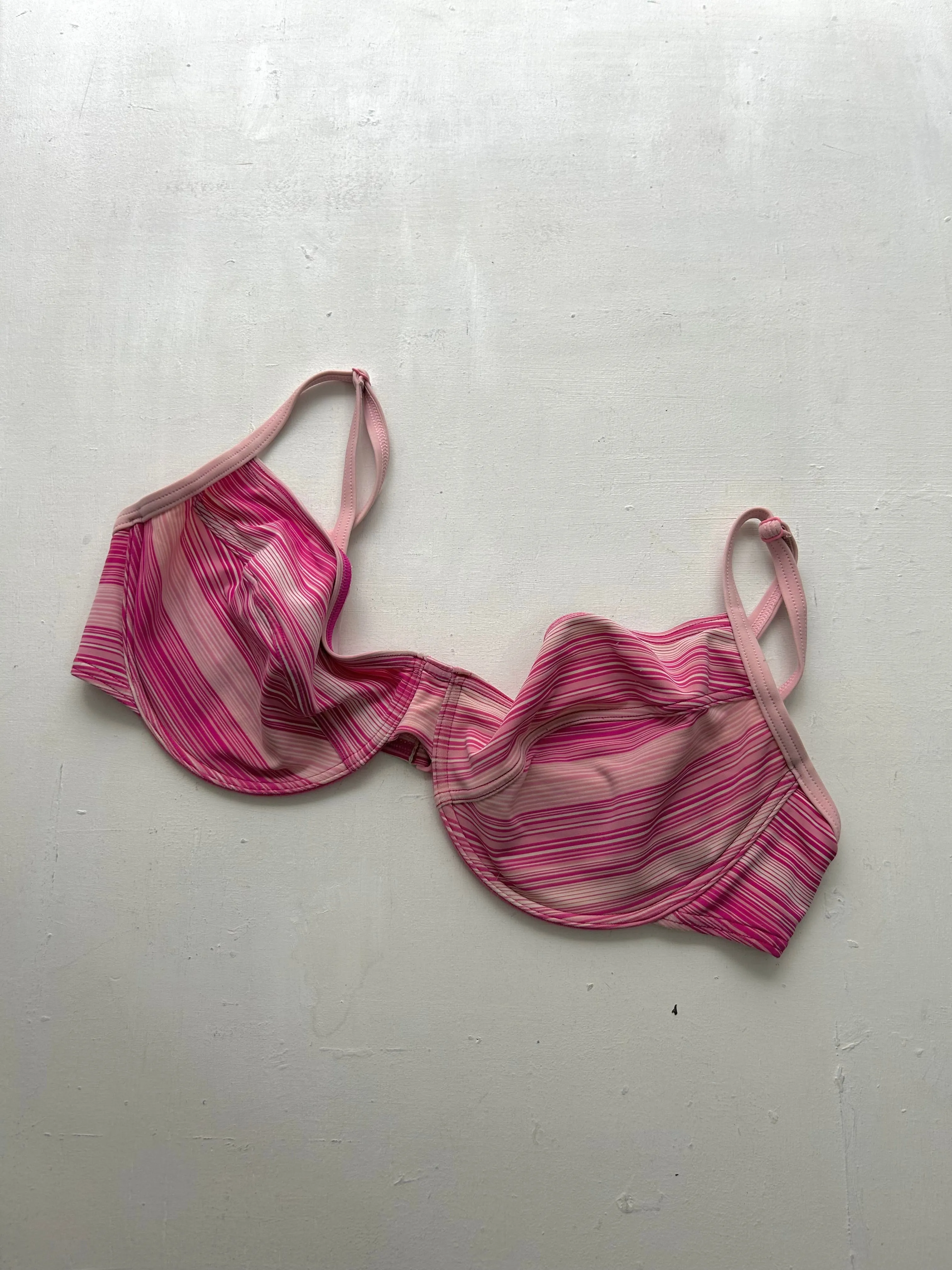 Striped pink y2k vintage adjustable bikini top bra (XL)