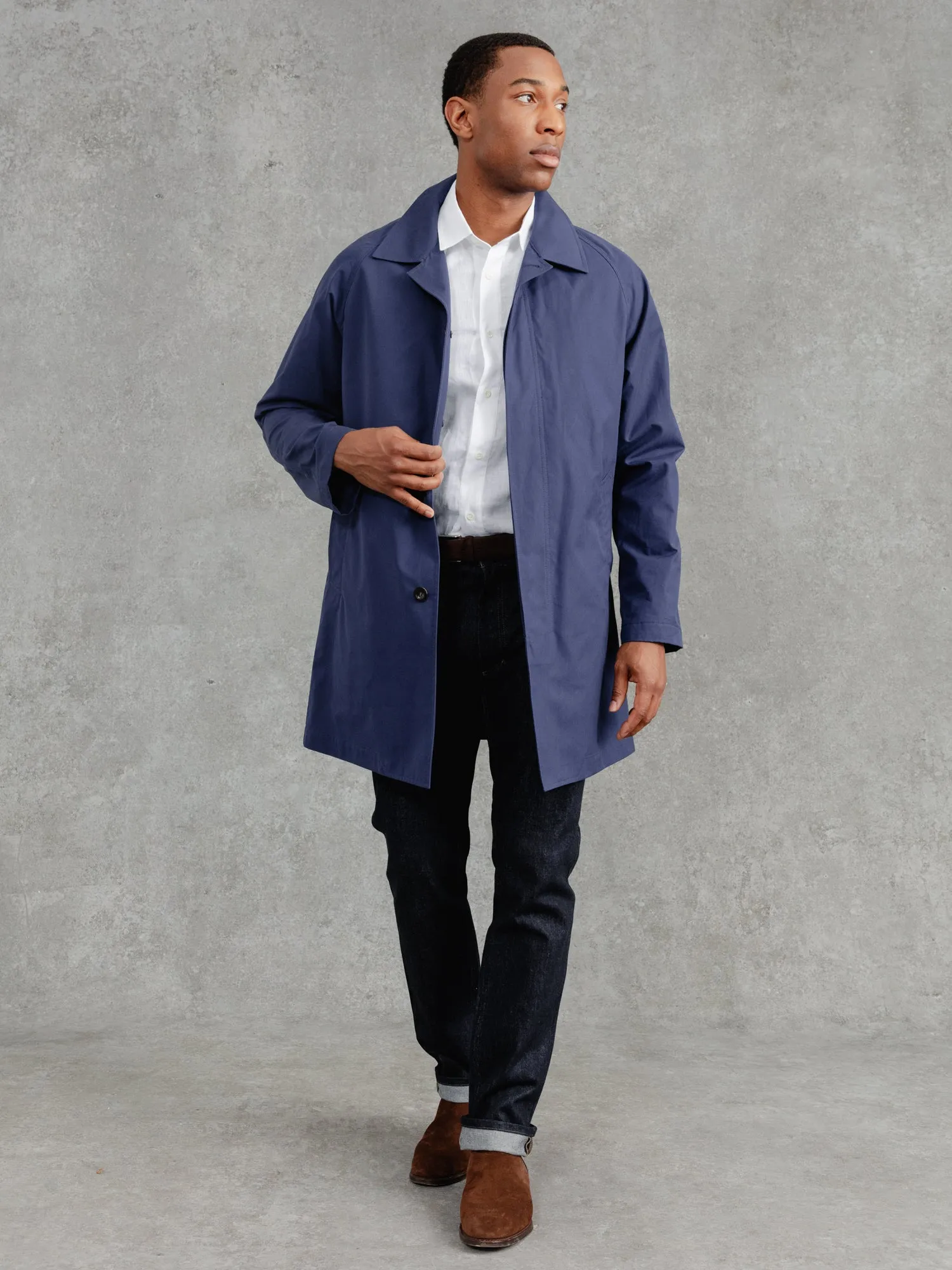 The Ventile® Raglan Raincoat - French Navy