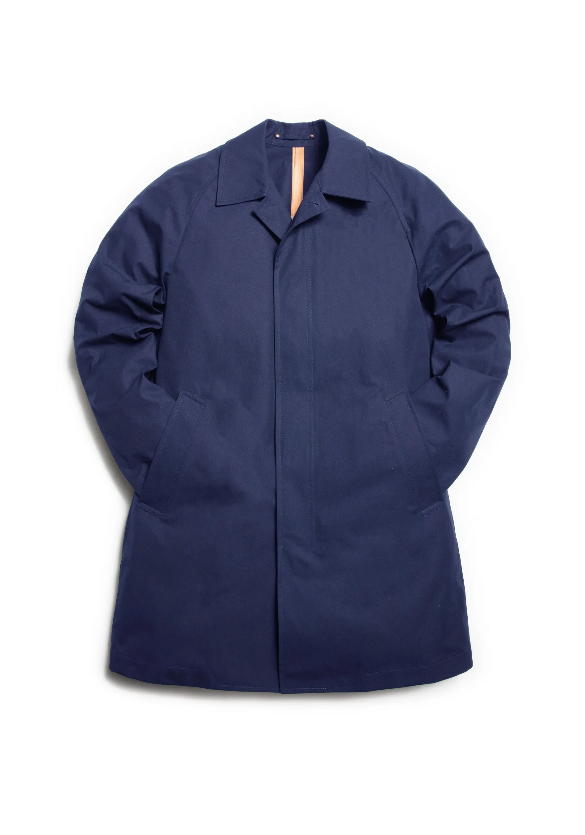 The Ventile® Raglan Raincoat - French Navy