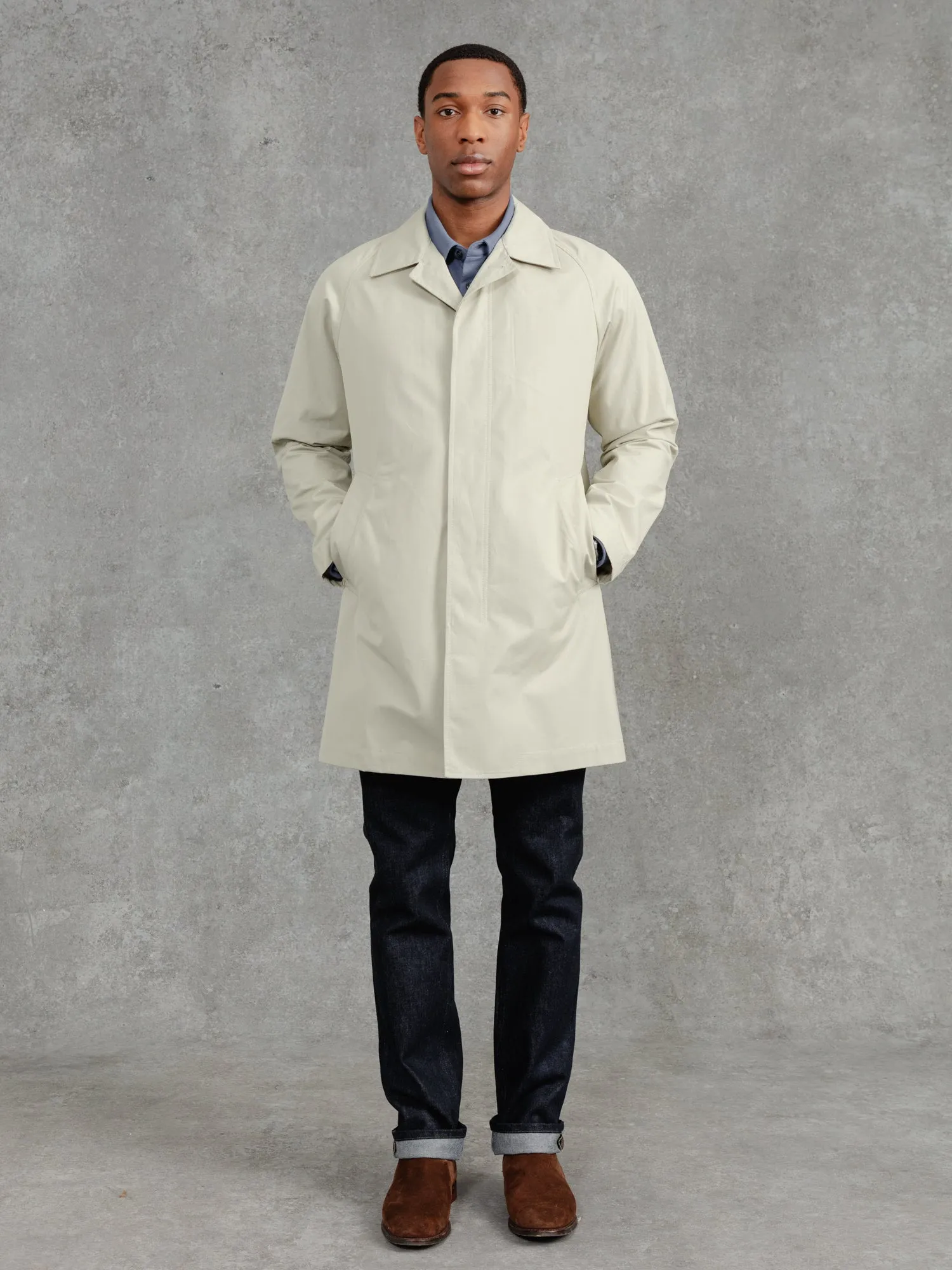 The Ventile® Raglan Raincoat - Stone