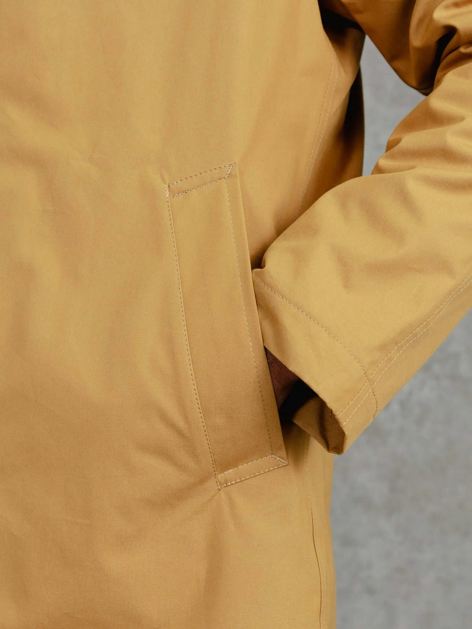 The Ventile® Raglan Raincoat - Yellow Ochre