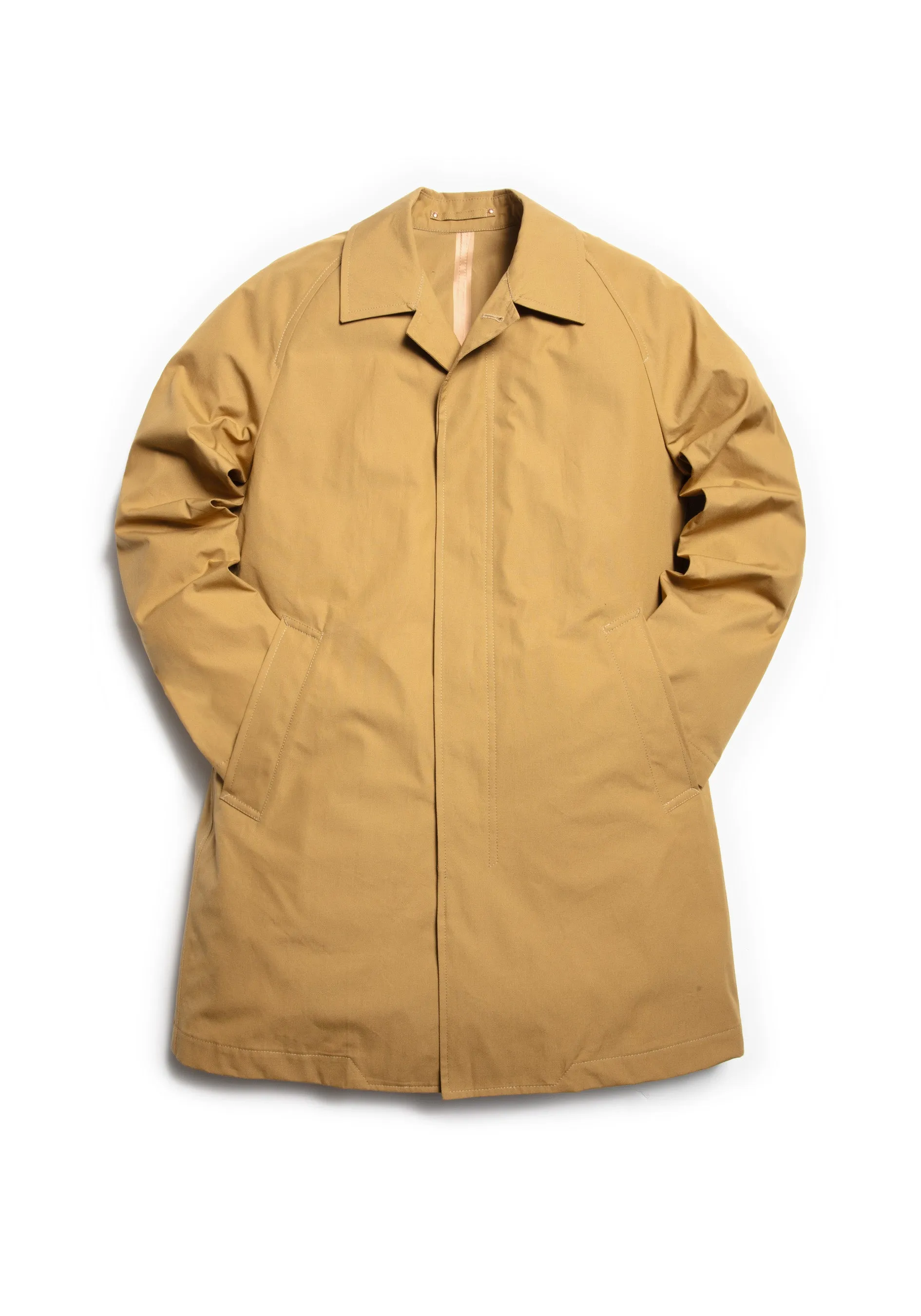 The Ventile® Raglan Raincoat - Yellow Ochre