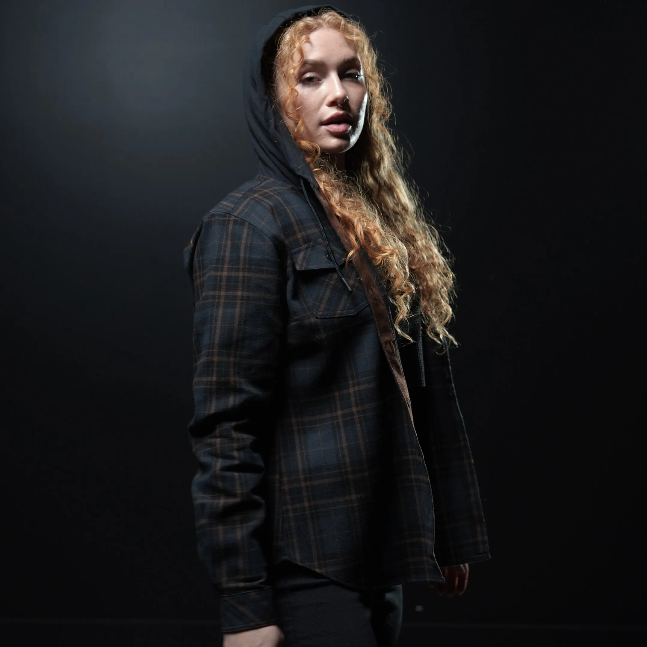 WOMEN'S HOODED FOREVER FLANNEL - NAVY