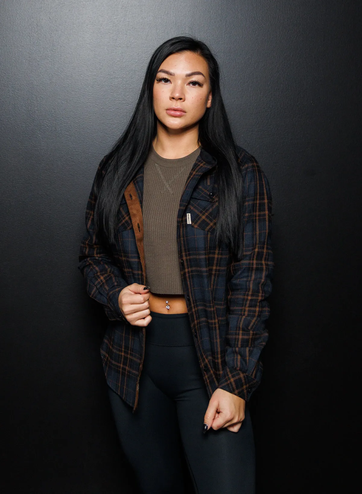 WOMEN'S HOODED FOREVER FLANNEL - NAVY